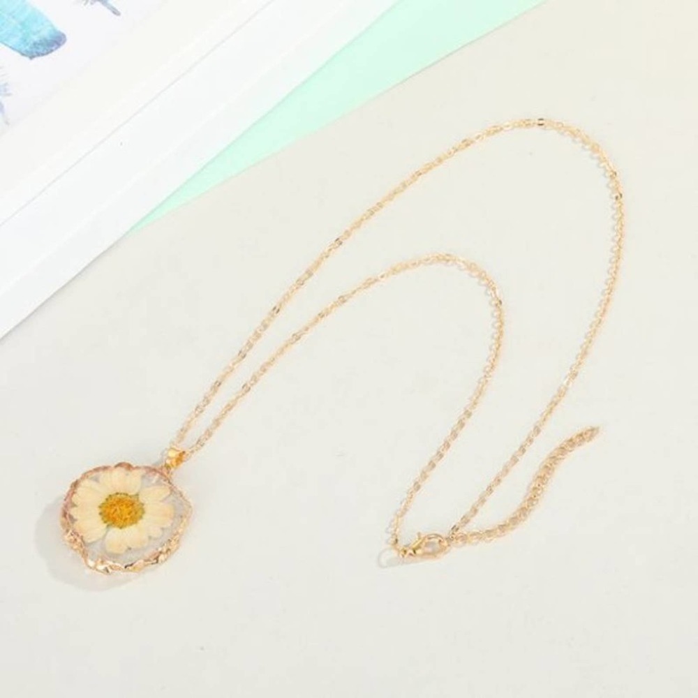 Pressed Flower Pendant Matching & Earring Set - Picture 2 of 8